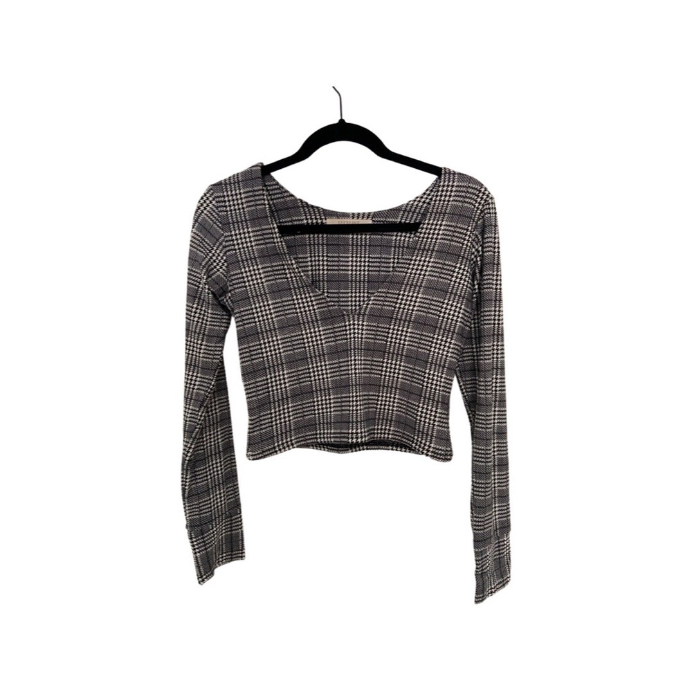 Lucy Love Longe Sleeve Crop Top 🌟SALE 🌟